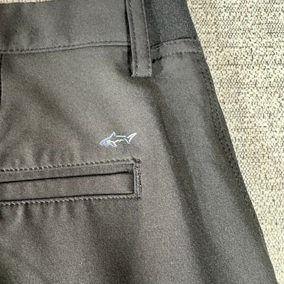 Greg Norman Mens 34Performance Flat Front Travel Golf Shorts Black - Picture 5 of 6